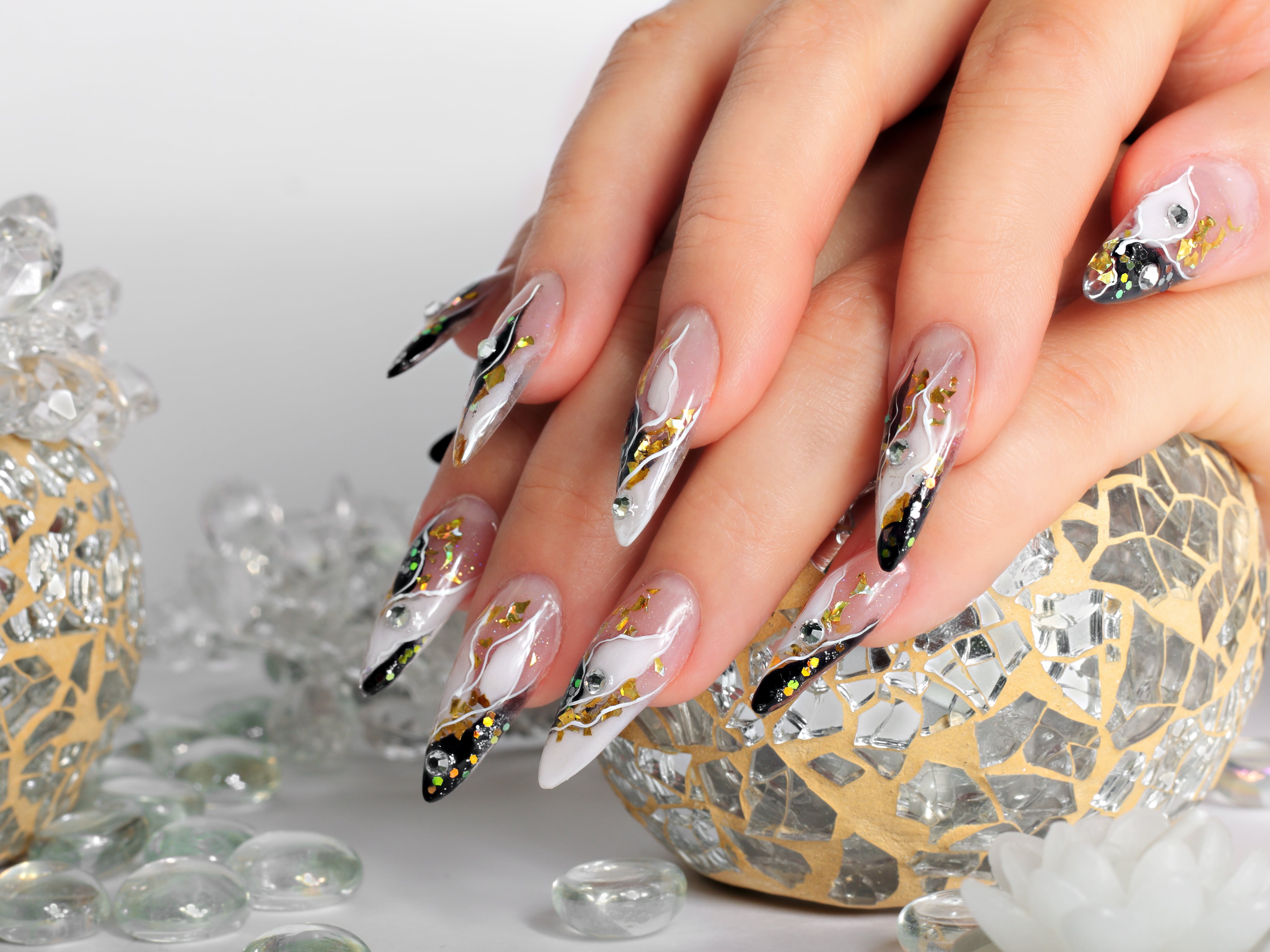 ACRYLIC NAILS